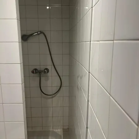 Apartment Studette 350m From Train Station *